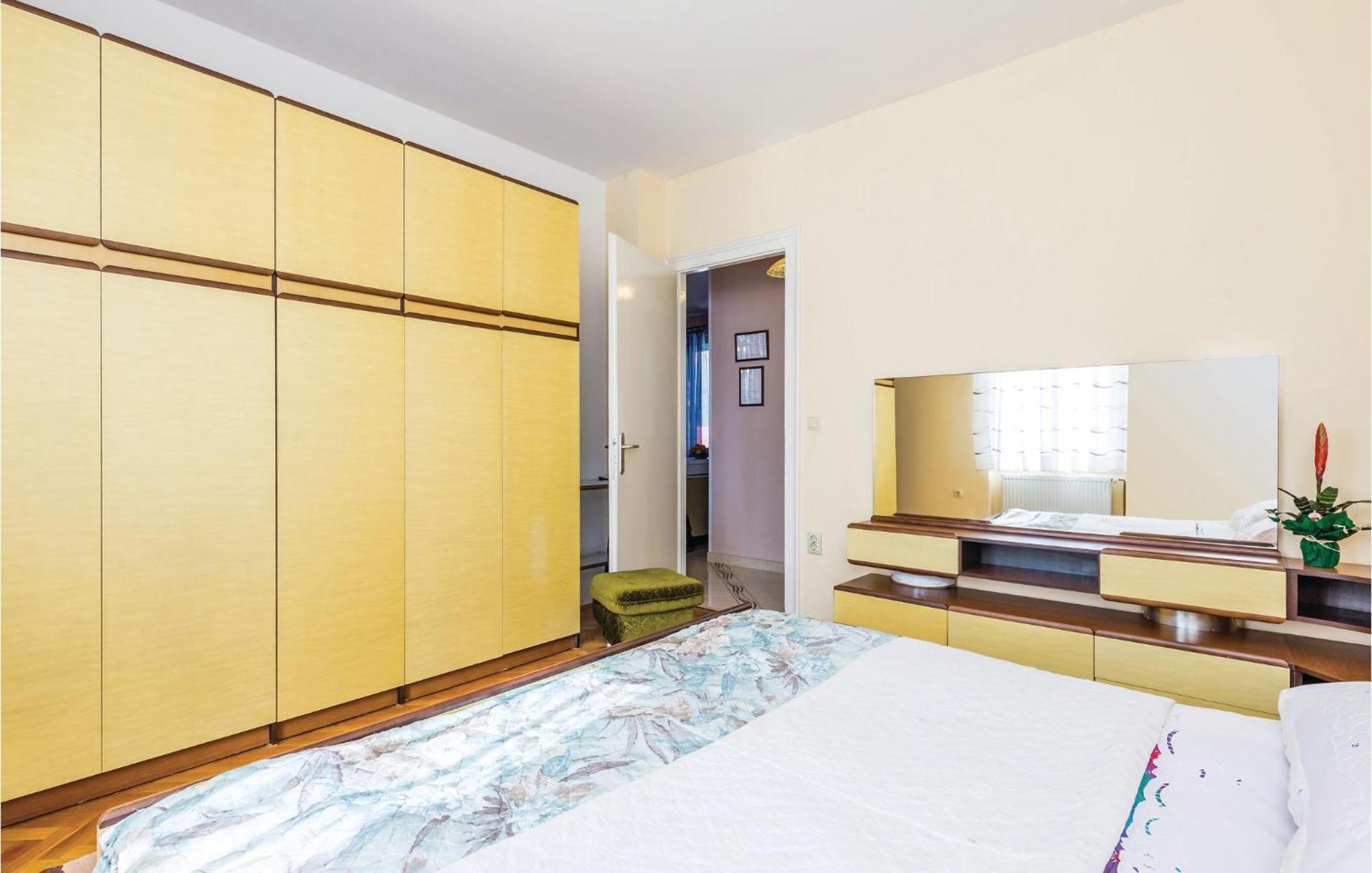Gorgeous Apartment In Rijeka With Kitchen Kültér fotó