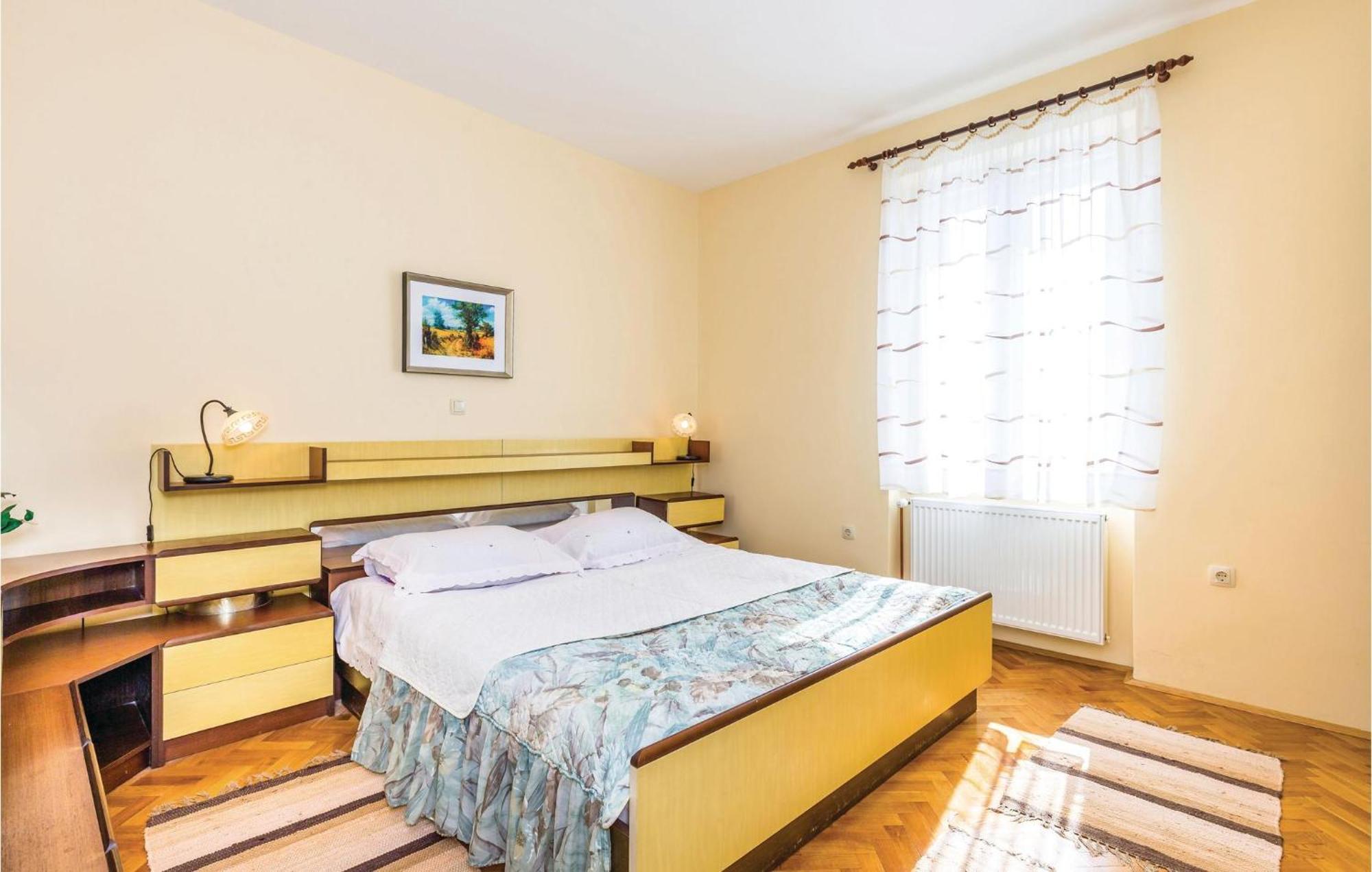 Gorgeous Apartment In Rijeka With Kitchen Kültér fotó