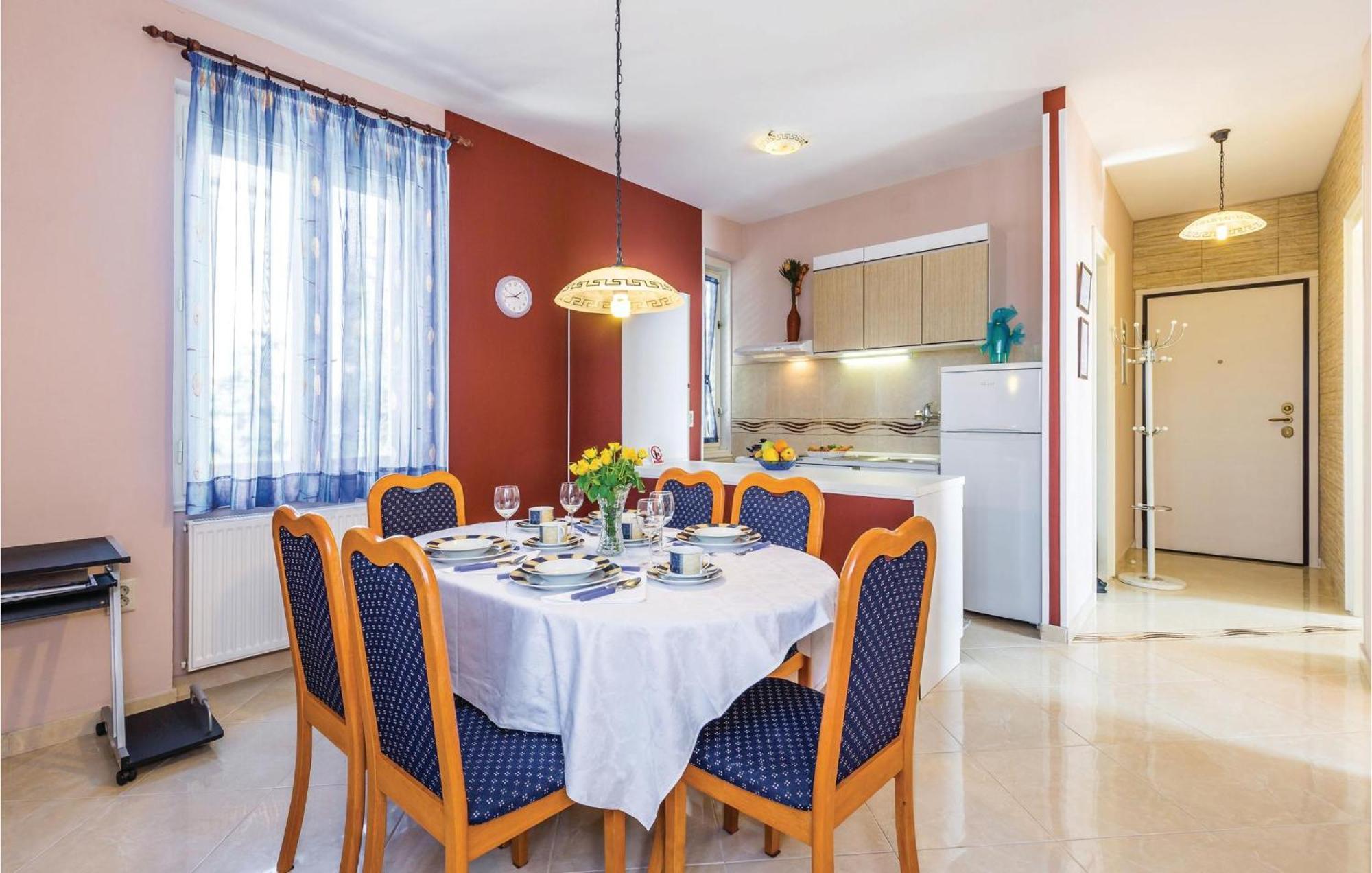 Gorgeous Apartment In Rijeka With Kitchen Kültér fotó